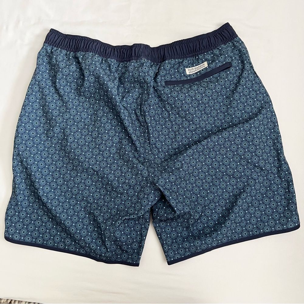 Fair Harbor Swim Trunks Men XXL Swim Shorts Lined Zip Pockets Elastic Waist Blue - Picture 2 of 5